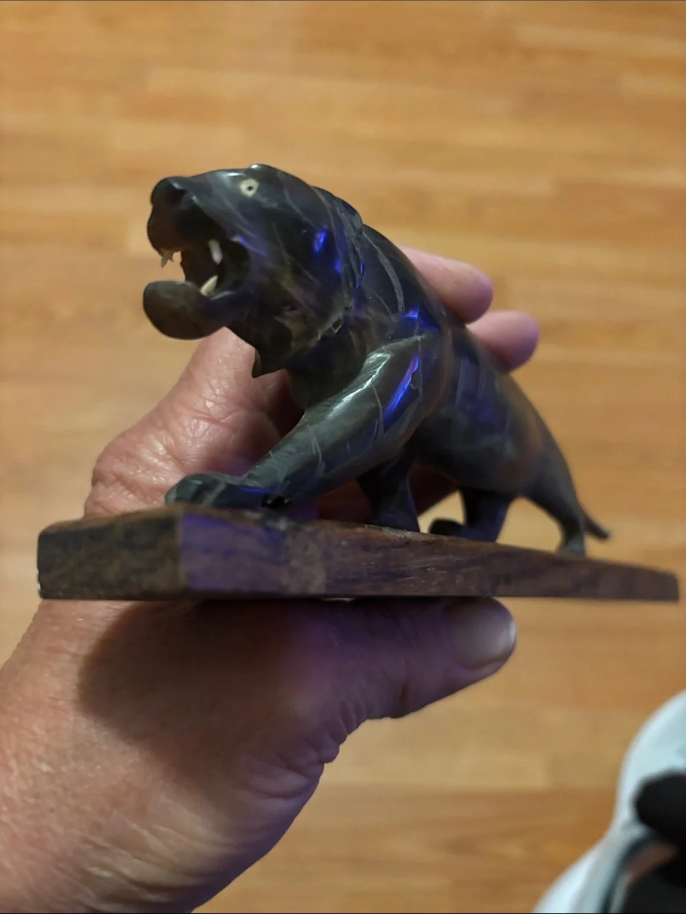 Vintage Carved Wooden panther Figurine - Dark Brown - Picture 3 of 5